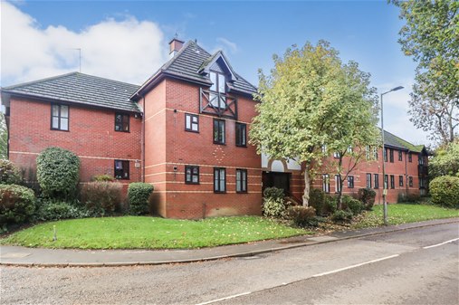 Station Road, Harpenden, AL5 4XT